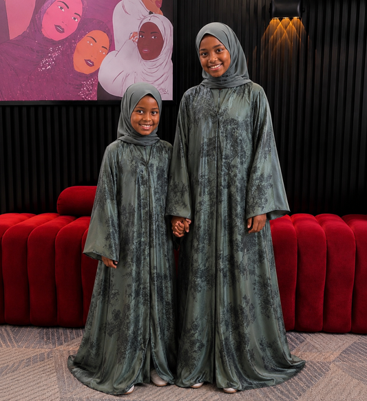 Kids abaya 04